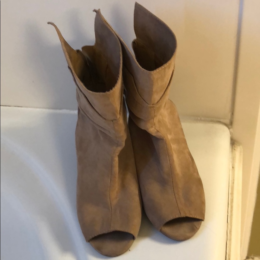 Qupid peep toe booties
